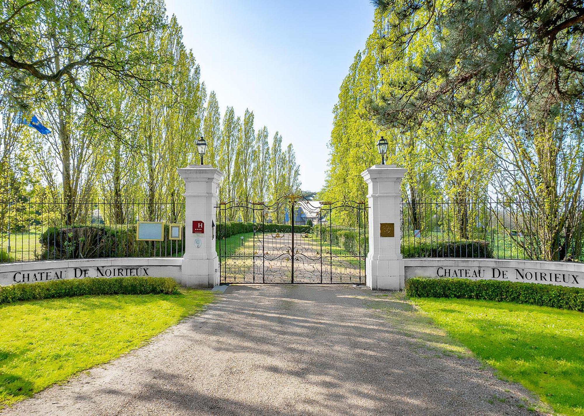 Chateau De Noirieux Briollay Eksteriør bilde